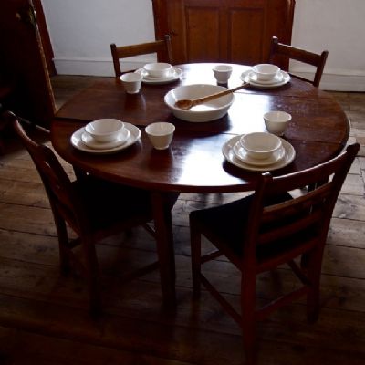 Lloyd - Tableware